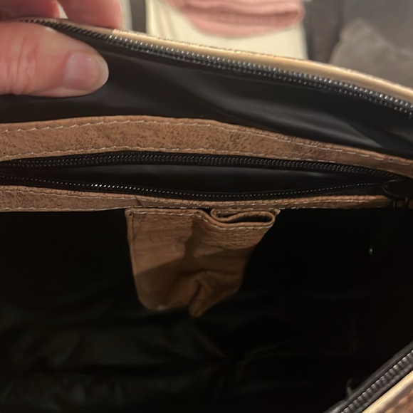 Sova Hand-painted Leather Crossbody. Never  used. Earth tone with silver accent - Picture 12 of 15